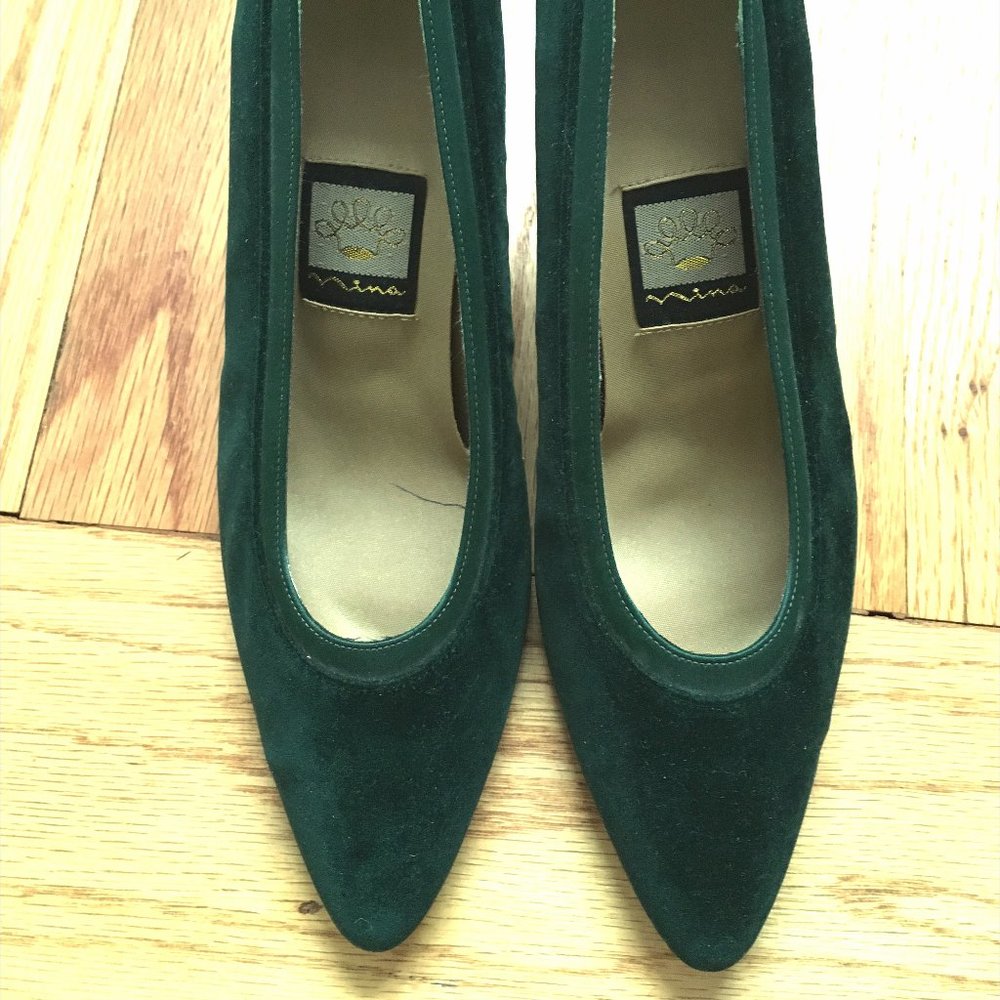 Green Velvet Pump by Nina